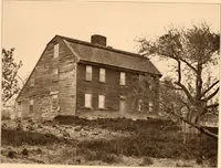 An illustration from Interesting houses of New England, from original photographs (1915)