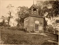 An illustration from Interesting houses of New England, from original photographs (1915)