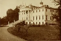 An illustration from Italian castles and country seats (1911)