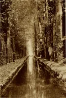 An illustration from Italian castles and country seats (1911)