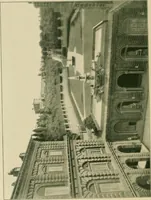 An illustration from Italian villas and their gardens (1904)