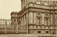 An illustration from Starye gody (1907)