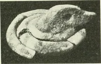 An illustration from Katalogos tou Mouseiou Lykosouras (1911)