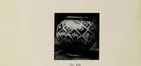 An illustration from The Kélékian collection of ancient Chinese potteries (1917)