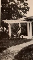 An illustration from Koll's patent lock-joint staved and turned columns. (1913)