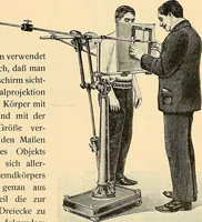 An illustration from Konstruktion, Bau und Betrieb von Funkeninduktoren und deren Anwendung, mit besonderer Berücksichtigung der Röntgenstrahlen-Technik (1904)
