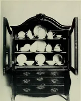 An illustration from Lady Charlotte Schreiber's journals : confidences of a collector of ceramics & antiques throughout Britain, France, Holland, Belgium, Spain, Portugal, Turkey, Austria & Germany from the year 1869 to 1885 (1911)