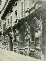 An illustration from L'architecture italienne au XVIe siècle (1900)