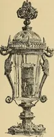 An illustration from L'arte nell'industria : lavori di legno e pastiglia, lavori di metallo, lavori di pietra, marmo, alabastro, ceramica, musaico, vetro, lavori di osso e avorio, lavori tessili, carte da parati e cuoi decorati, ricami, pizzi, cartelloni, stampe, ecc. (1907)