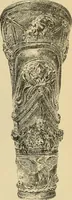 An illustration from L'arte nell'industria : lavori di legno e pastiglia, lavori di metallo, lavori di pietra, marmo, alabastro, ceramica, musaico, vetro, lavori di osso e avorio, lavori tessili, carte da parati e cuoi decorati, ricami, pizzi, cartelloni, stampe, ecc. (1907)