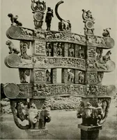 An illustration from La sculpture hindoue. Traduction de Paul Budry (1922)