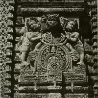 An illustration from La sculpture hindoue. Traduction de Paul Budry (1922)