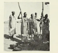 An illustration from Le plateau central Nigâerien: une mission archâeologique et ethnographique au Soudan franðcais (1907)