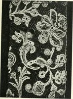 An illustration from Le poinct de France et les centres dentelliers au XVIIe et au XVIIIe siècles; ouvrage orné de quarante-trois illustrations (1905)