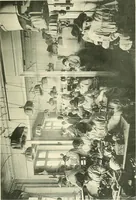 An illustration from Les Createurs de la Mode (1910)