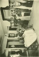 An illustration from Les Createurs de la Mode (1910)