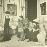 Picture 38 of 152 from Les Createurs de la Mode (1910), leaf 44