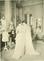 Picture 76 of 152 from Les Createurs de la Mode (1910), leaf 82