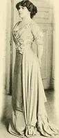 An illustration from Les Createurs de la Mode (1910)