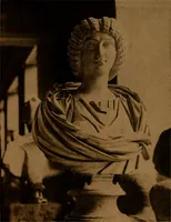 An illustration from Les musées d'Europe. La sculpture au Louvre; (1900)