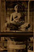 An illustration from Les musées d'Europe. La sculpture au Louvre; (1900)