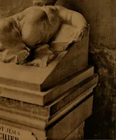 An illustration from Les musées d'Europe. La sculpture au Louvre; (1900)