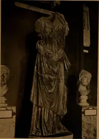 An illustration from Les musées d'Europe. La sculpture au Louvre; (1900)