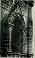 An illustration from Les niches d'autel du XIIe siècle dans les Soissonnais (1913)
