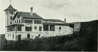 An illustration from L'oeuvre de Puig Cadafalch, architecte, 1896-1904 : architecture, décoration, mobilier, serrurerie, carrelages, &c, & (1904)