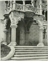 An illustration from L'oeuvre de Puig Cadafalch, architecte, 1896-1904 : architecture, décoration, mobilier, serrurerie, carrelages, &c, & (1904)