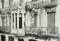 An illustration from L'oeuvre de Puig Cadafalch, architecte, 1896-1904 : architecture, décoration, mobilier, serrurerie, carrelages, &c, & (1904)