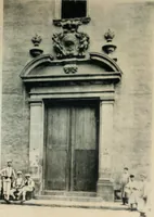 An illustration from Los religiosos en Cataluña durante la primera mitad del siglo 19 (1915)