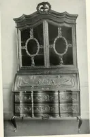 An illustration from Louis XVI furniture (1913)