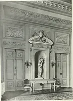 An illustration from Louis XVI furniture (1913)