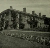 An illustration from Lutyens houses and gardens (1921)