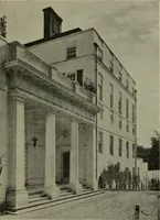 An illustration from Lutyens houses and gardens (1921)