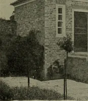 An illustration from Lutyens houses and gardens (1921)