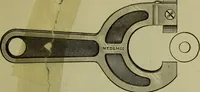 An illustration from The mechanical index, 1904. A complete index to the names and addresses of all manufacturers in the United States of mechanical appliances, machinery and tools operated by steam, electricity, water, hand or foot power (1904)