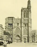 Picture 46 of 137 from Medieval architecture, its origins and development, with lists of monuments and bibliographies (1909), leaf 186