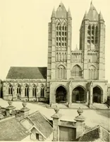 Picture 93 of 137 from Medieval architecture, its origins and development, with lists of monuments and bibliographies (1909), leaf 462