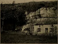 An illustration from Men of the old stone age, their environment, life and art (1918)