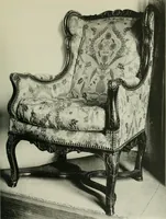 An illustration from Meubles, sièges, bronzes, dessins (1900)