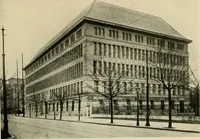 An illustration from Modern city planning and maintenance (1914)