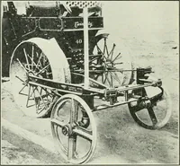 An illustration from The modern gas tractor, its construction, utility, operation and repair: a practical treatise defining every branch of up-to-date gas tractor engineering, driving and maintenance in a non-technical manner. Considers fully all types of power plants and their components, methods of drive and speed changing mechanisms. Describes design and construction as well as practical application of tractors in the field (1919)