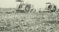 An illustration from The modern gas tractor, its construction, utility, operation and repair: a practical treatise defining every branch of up-to-date gas tractor engineering, driving and maintenance in a non-technical manner. Considers fully all types of power plants and their components, methods of drive and speed changing mechanisms. Describes design and construction as well as practical application of tractors in the field (1919)