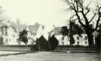 An illustration from The modern home : a book of British domestic architectvre for moderate incomes; a companion volvme to "The British home of to-day" (1906)
