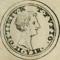 An illustration from Numismata ærea imperatorum, augustarum, et cæsarum, in coloniis, municilpiis, et urbibus jure latio donatis, ex omni modulo percussa (1695)