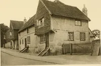 An illustration from Old cottages & farm-houses in Surrey / illustrated on one hundred collotype plates from photographs specially taken by W. Galsworthy Davie, with an introduction and numerous sketches by W. Curtis Green (1908)