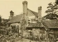An illustration from Old cottages & farm-houses in Surrey / illustrated on one hundred collotype plates from photographs specially taken by W. Galsworthy Davie, with an introduction and numerous sketches by W. Curtis Green (1908)