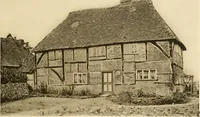 An illustration from Old cottages & farm-houses in Surrey / illustrated on one hundred collotype plates from photographs specially taken by W. Galsworthy Davie, with an introduction and numerous sketches by W. Curtis Green (1908)